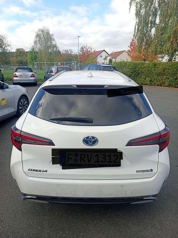 Gebraucht Toyota Corolla 98 PS (72 kW) 2024 Kombi