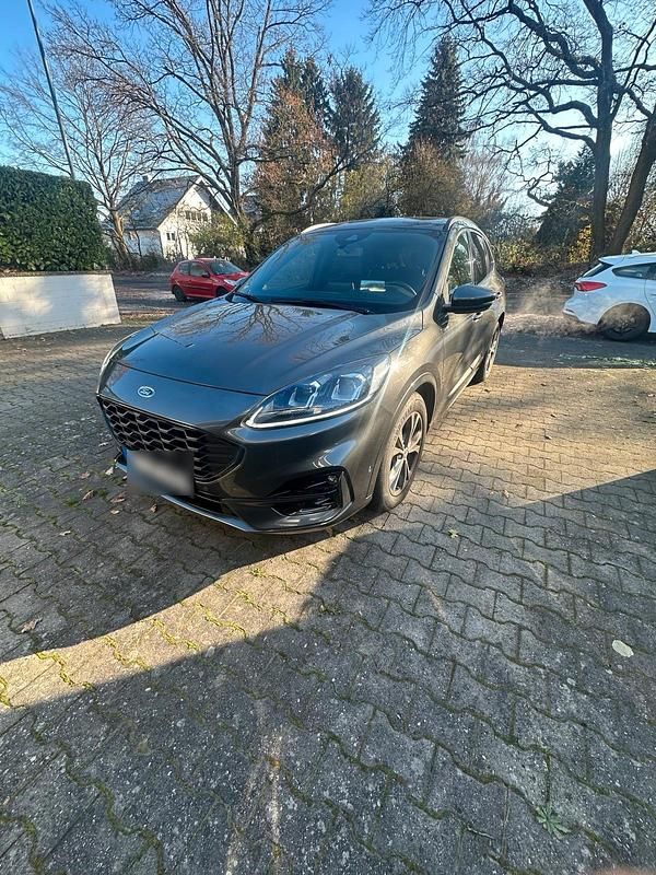 Gebraucht Ford Kuga ST-Line 120 PS (88 kW) 2023 Grau SUV
