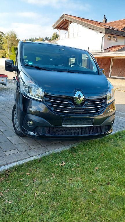 Schwarz Gebraucht 2017 Renault Trafic Expression Van | 21.000 € (Teuer) - Bild 1/4