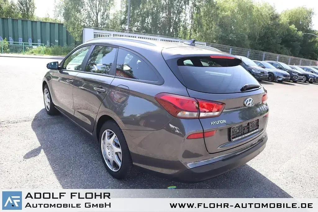 Gebraucht Hyundai i30 140 PS (102 kW) 2018 Braun Kombi