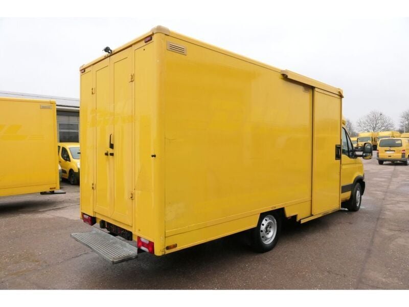Gebraucht Iveco Daily 106 PS (77 kW) 2012 Gelb (metallic) Van
