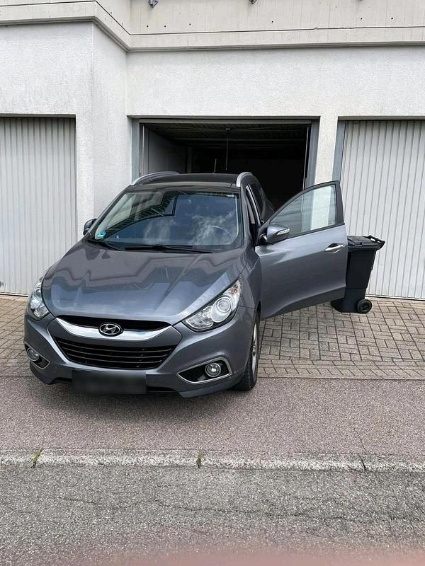 Gebraucht Hyundai ix35 185 PS (136 kW) 2012 Grau SUV