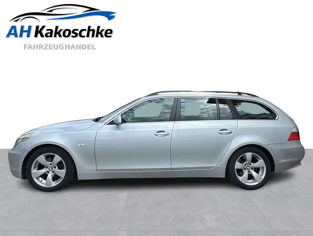 Gebraucht BMW 525 177 PS (130 kW) 2005 Titansilber metallic Kombi