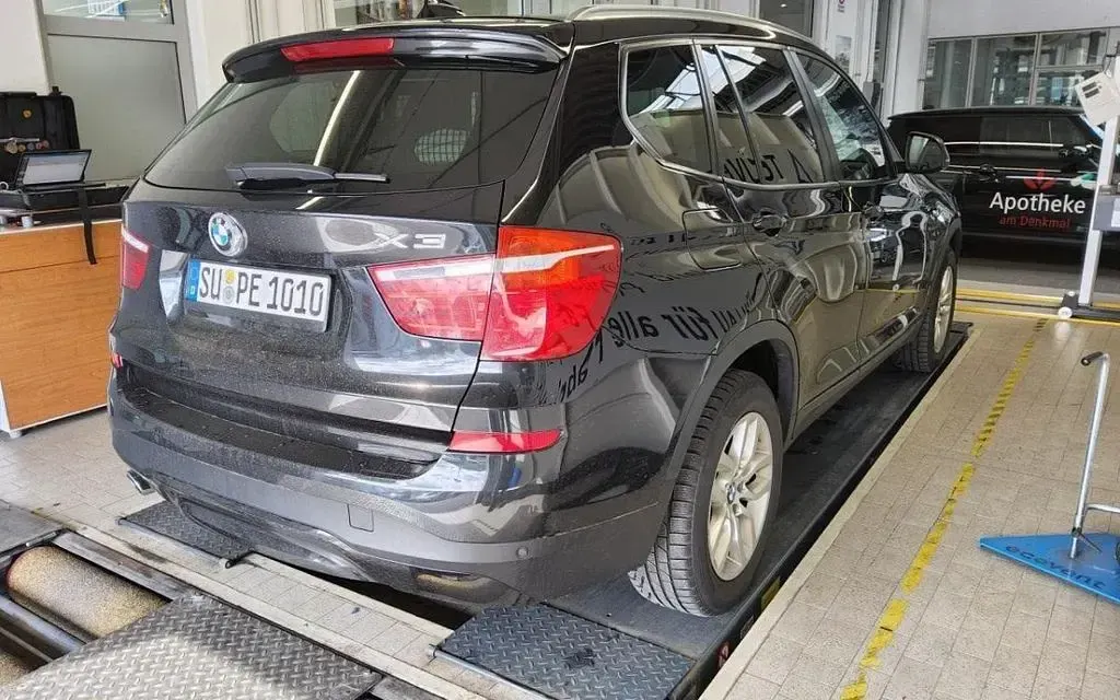 Gebraucht BMW X3 Advantage 190 PS (139 kW) 2016 Schwarz SUV