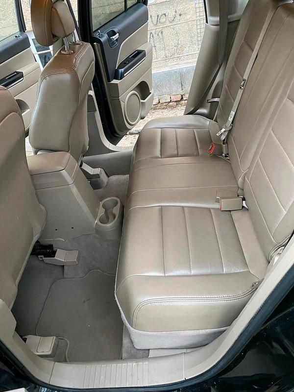 Second-hand Jeep Compass 136 CP (100 kW) 2012 Negru SUV