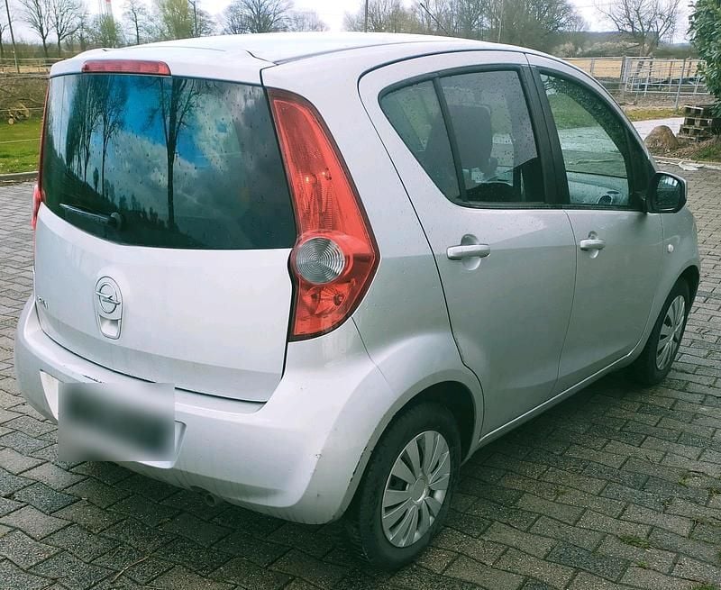 Gebraucht Opel Agila 86 PS (63 kW) 2009 Silber Kleinwagen