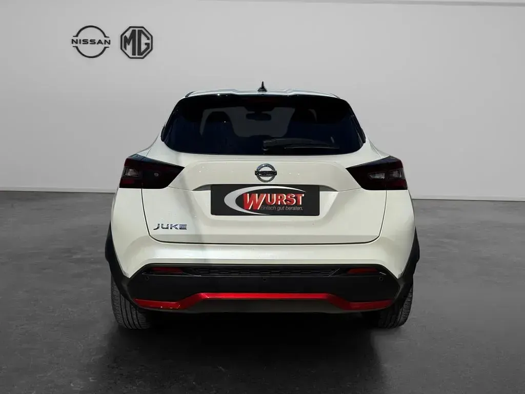 Gebraucht Nissan Juke N-Connecta 114 PS (83 kW) 2022 M) (weiss SUV
