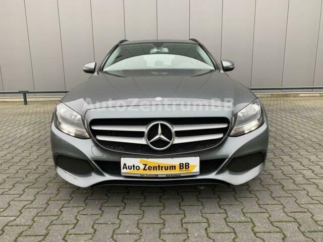 Gebraucht Mercedes C180 116 PS (85 kW) 2016 Grau metallic Kombi