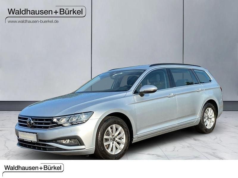 Silber Gebraucht 2022 VW Passat Business Kombi | 21.490 € (Guter Preis) - Bild 1/4