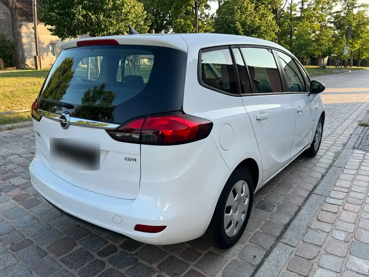 Gebraucht Opel Zafira Tourer 120 PS (88 kW) 2016 Weiß Van / Kleinbus