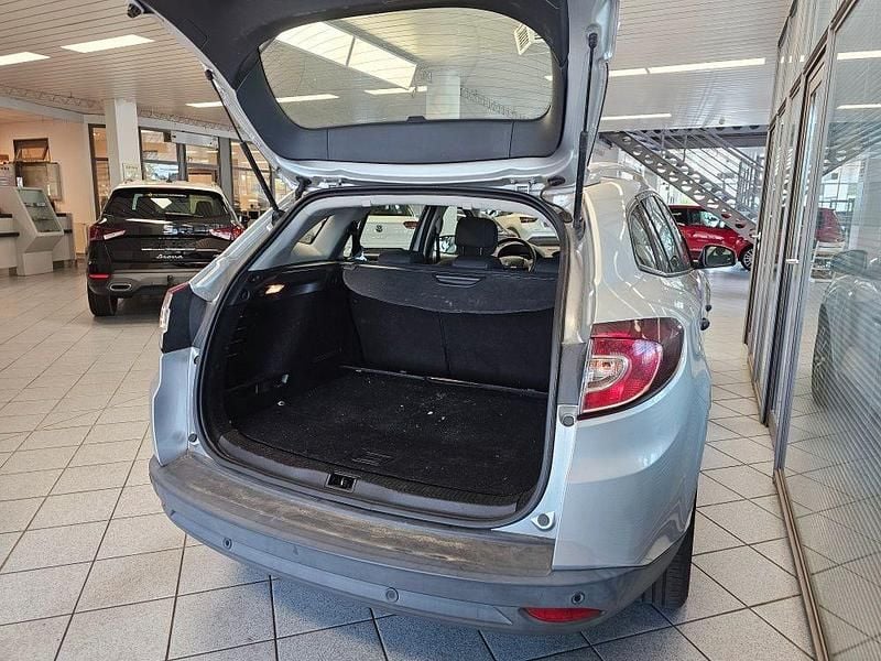 Gebraucht Renault Mégane III Dynamique 106 PS (77 kW) 2011 Silber Limousine