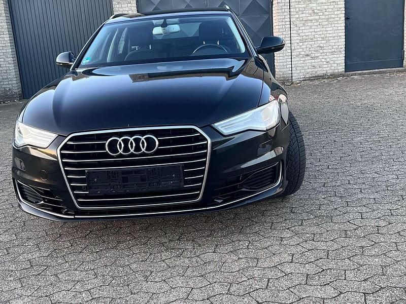 Gebraucht Audi A6 218 PS (160 kW) 2015 Brillantschwarz Kombi