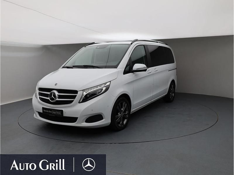 Weiß Gebraucht 2018 Mercedes V250 Edition Van / Kleinbus | 37.990 € (Superpreis) - Bild 1/4