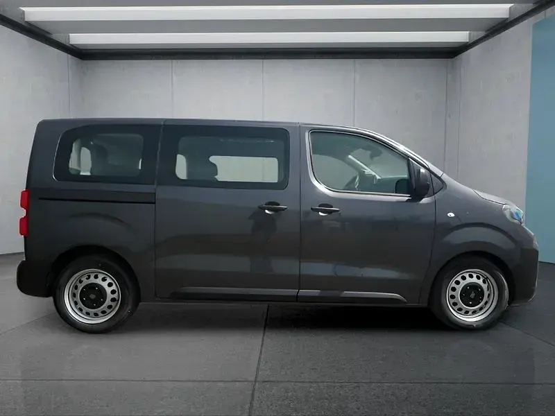 Neu Fiat Scudo 179 PS (131 kW) 2026 Grau Van