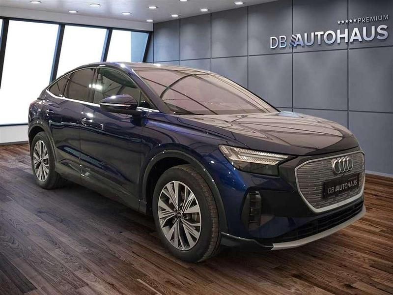 Gebraucht Audi Q4 e-tron S-Line 150 kW (204 PS) 2023 Blau SUV