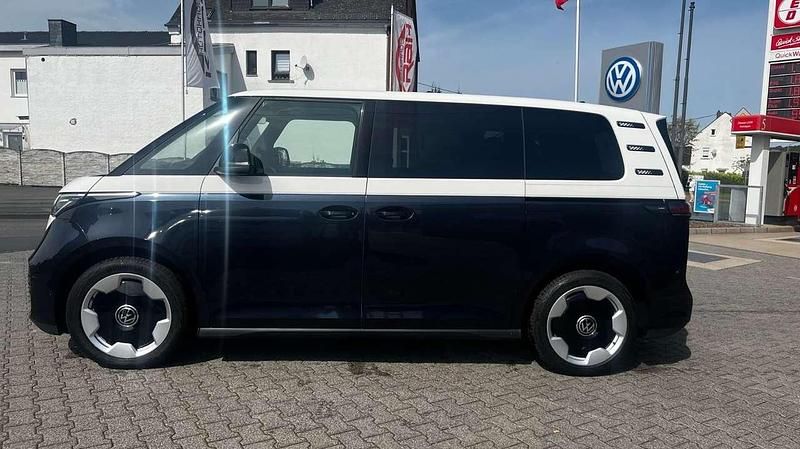 Gebraucht VW ID. Buzz Pro 150 kW (204 PS) 2023 Blauweiss Van / Kleinbus