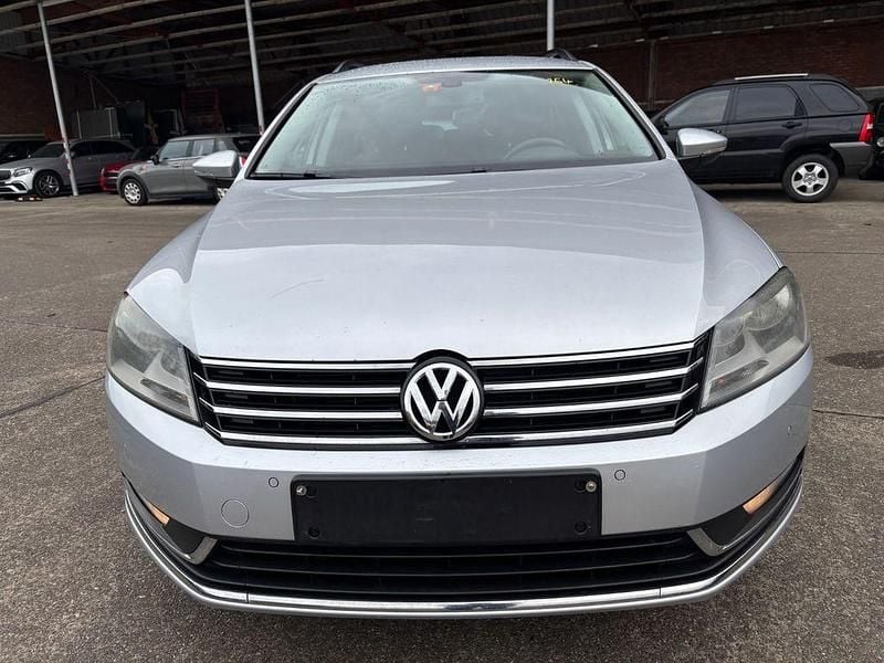 Gebraucht VW Passat Comfortline 122 PS (89 kW) 2011 Silber Kombi