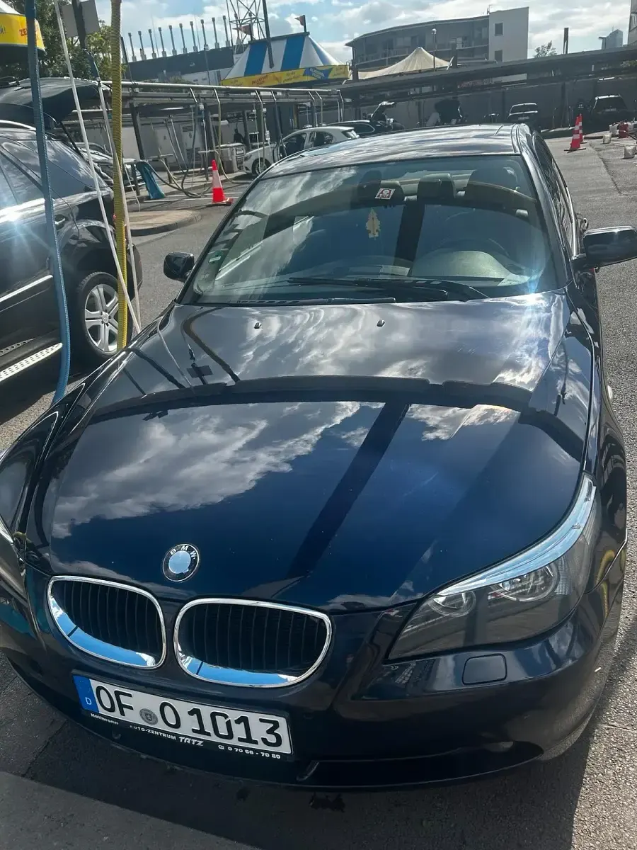 Gebraucht BMW 525 218 PS (160 kW) 2005 Blau Limousine