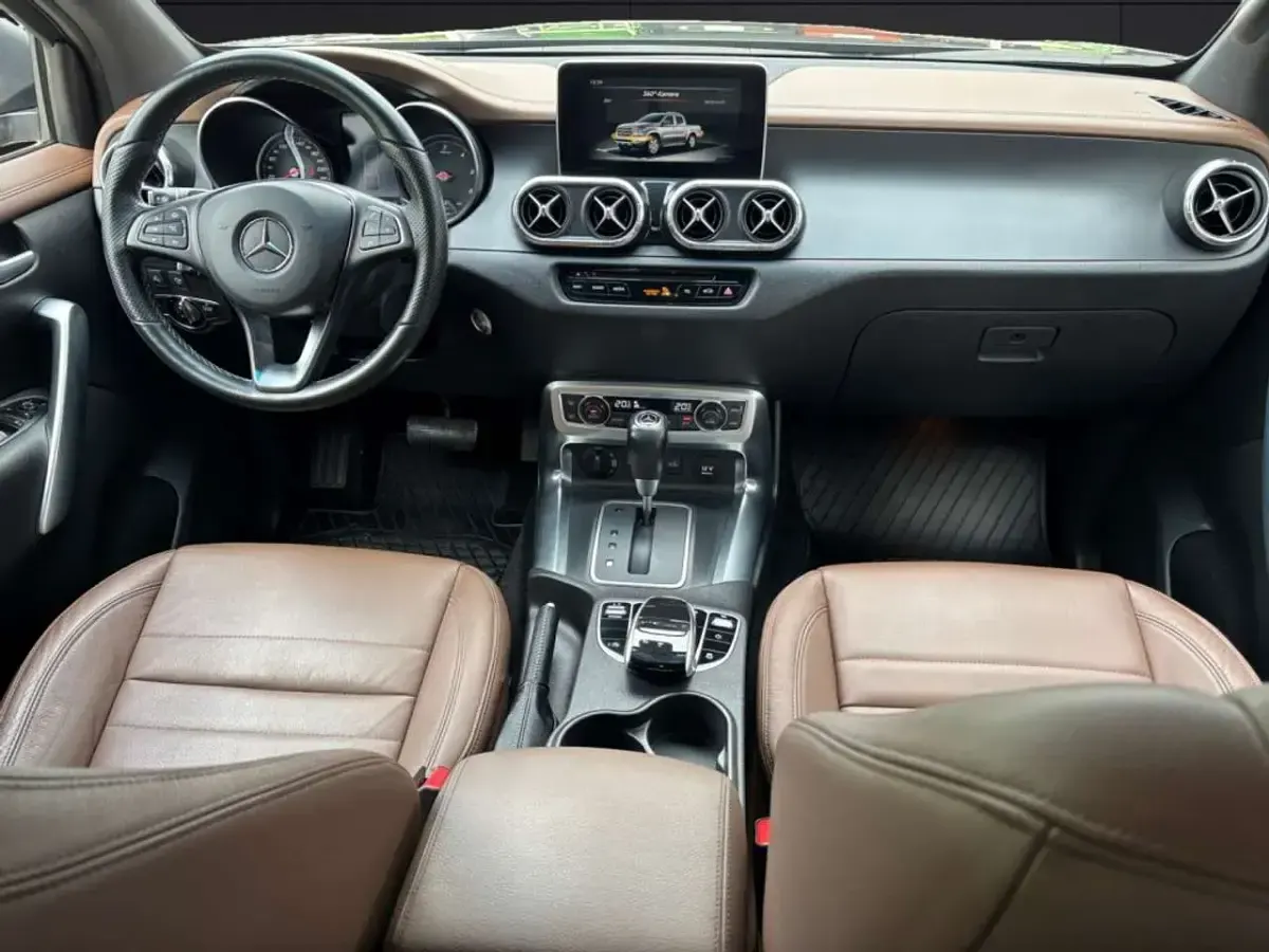 Gebraucht Mercedes X350 Edition 258 PS (189 kW) 2019 Felsgrau metallic Pickup