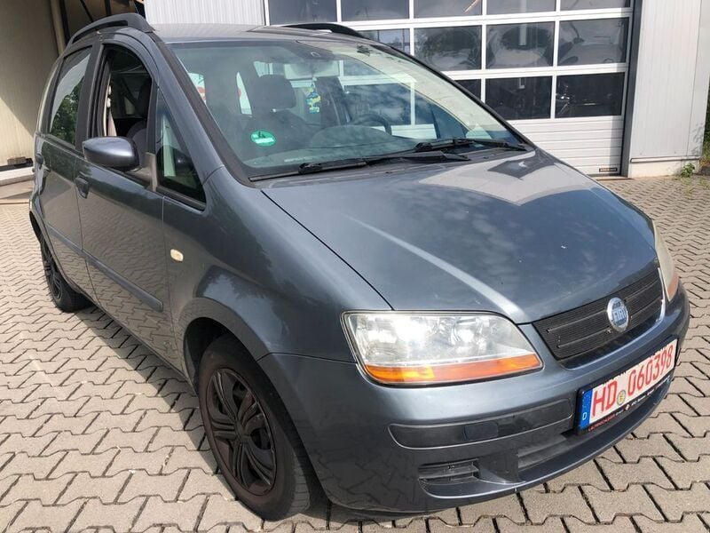 Gebraucht Fiat Idea Dynamic 95 PS (69 kW) 2003 Grau Van / Kleinbus