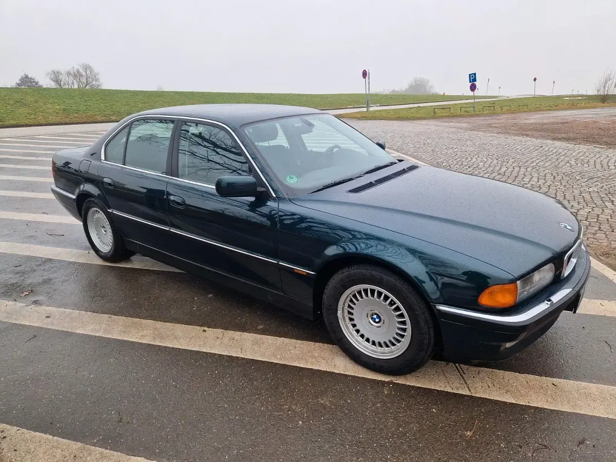 Gebraucht BMW 740 286 PS (210 kW) 1998 Grün Limousine