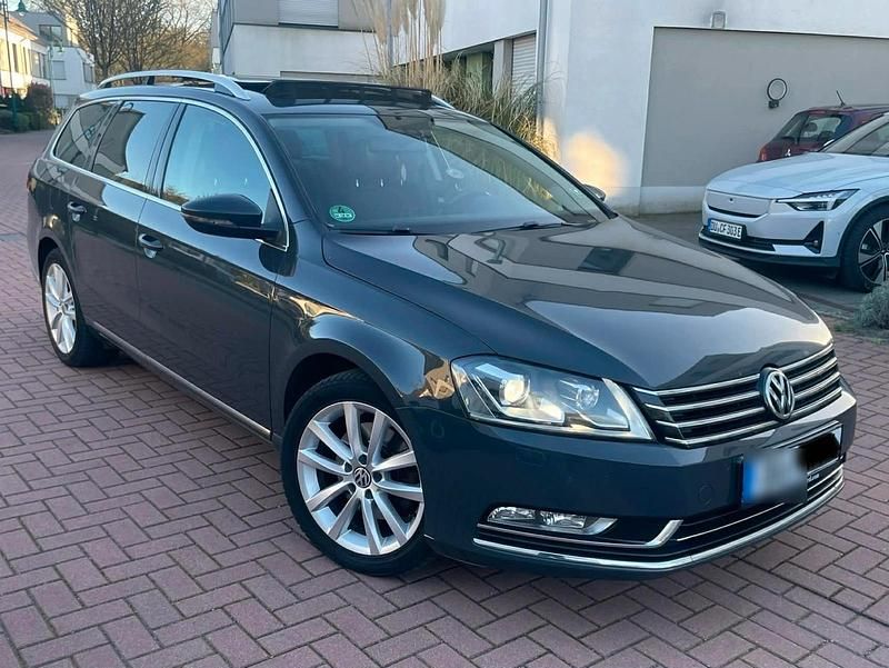 Gebraucht VW Passat Highline 177 PS (130 kW) 2013 Grau SUV