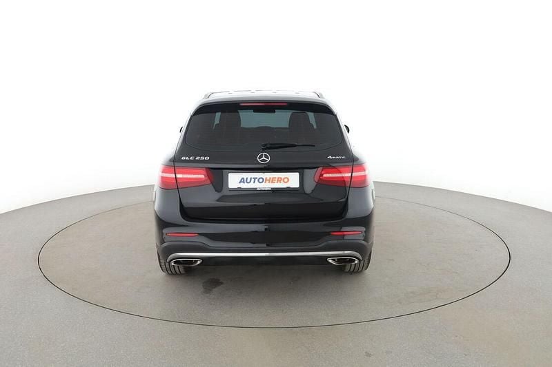Gebraucht Mercedes GLC250 AMG line 211 PS (155 kW) 2017 Schwarz SUV