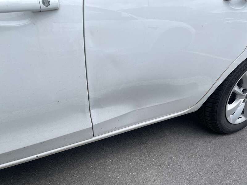 Weiß Gebraucht 2018 Opel Corsa Limousine | 7.999 € (Fairer Preis) - Bild 1/4