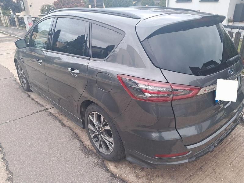 Gebraucht 2019 Ford S-MAX ST-Line Van / Kleinbus | 18.900 € (Superpreis) - Bild 1/4