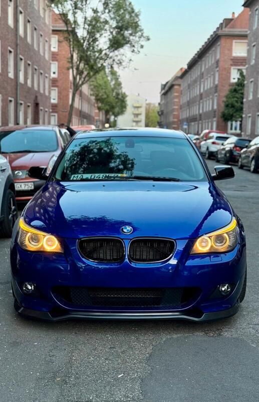 Blau Gebraucht 2006 BMW 530 Limousine | 12.000 € - Bild 1/4
