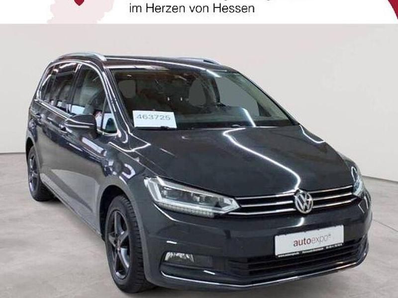 Grau Gebraucht 2020 VW Touran Highline Van / Kleinbus | 20.989 € (Fairer Preis) - Bild 1/4