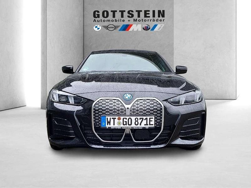 Gebraucht BMW i4 M Sport 294 kW (401 PS) 2025 Black sapphire Limousine