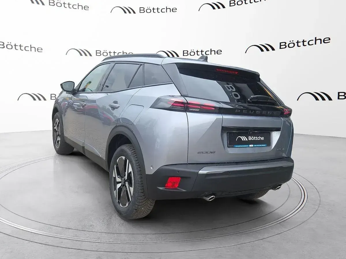 Neu Peugeot 2008 Allure 136 PS (100 kW) 2026 Lack grau artense/typ aussenverkleidung metalliclackierung SUV