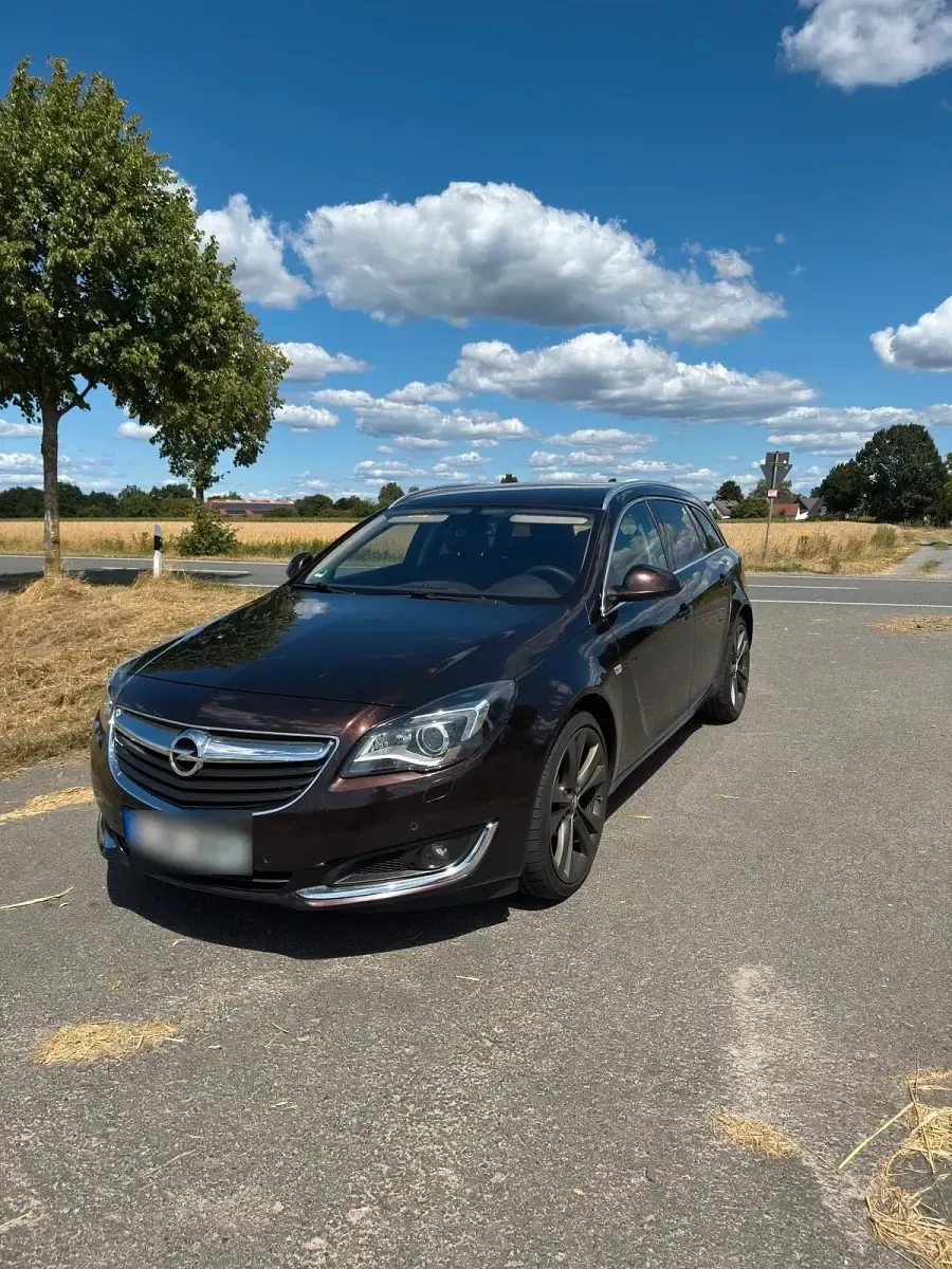 Gebraucht Opel Insignia Sport 250 PS (183 kW) 2015 Braun Kombi