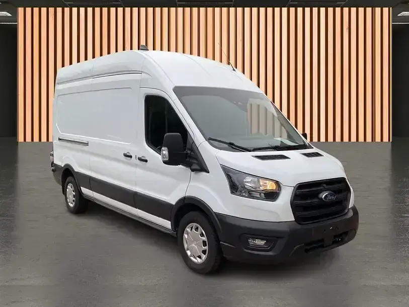 Gebraucht Ford Transit Trend 131 PS (96 kW) 2024 Weiß Van