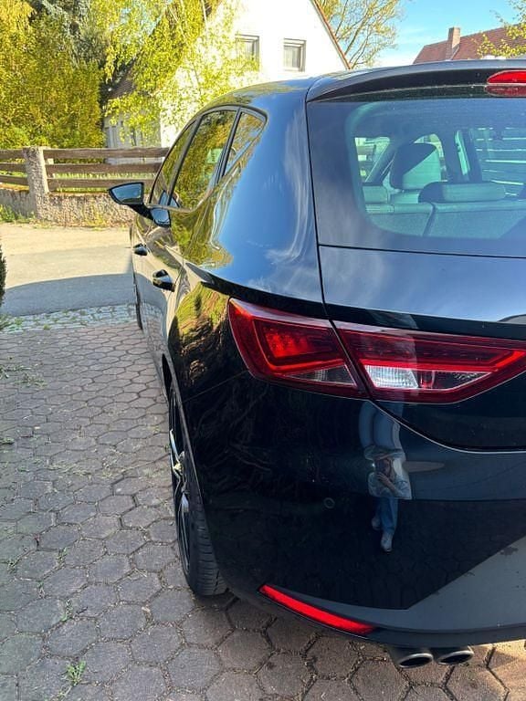 Second-hand Seat Leon FR 184 CP (135 kW) 2014 Negru Berlinǎ