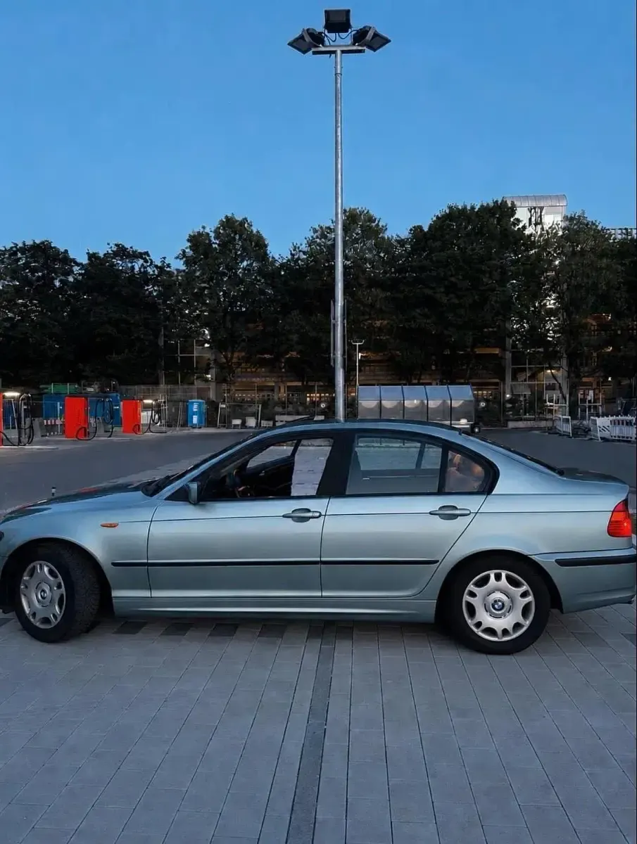 Gebraucht BMW 318 143 PS (105 kW) 2002 Grün Limousine