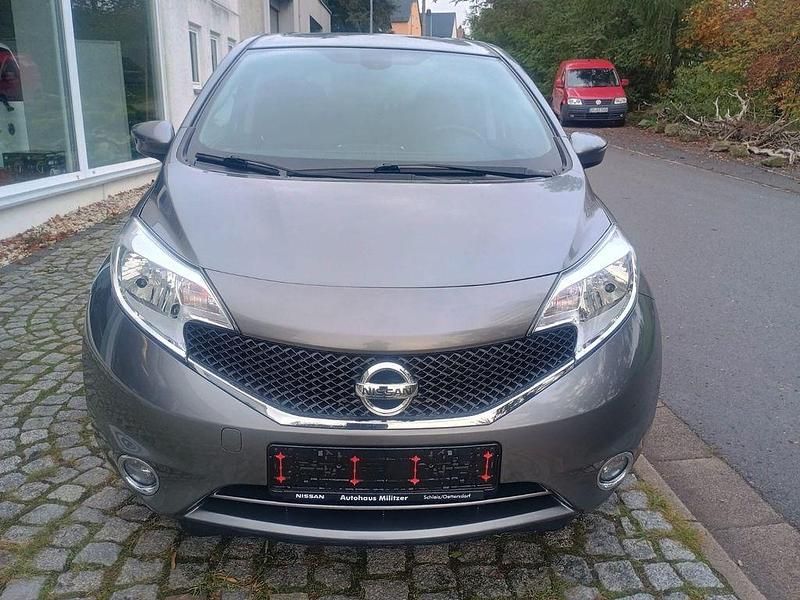 Grau Gebraucht 2016 Nissan Note Acenta Van / Kleinbus | 5.800 € (Guter Preis) - Bild 1/4