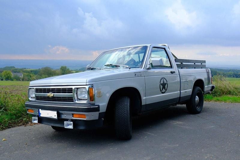 Silber Gebraucht 1993 Chevrolet S10 Abholung | 6.900 € - Bild 1/4