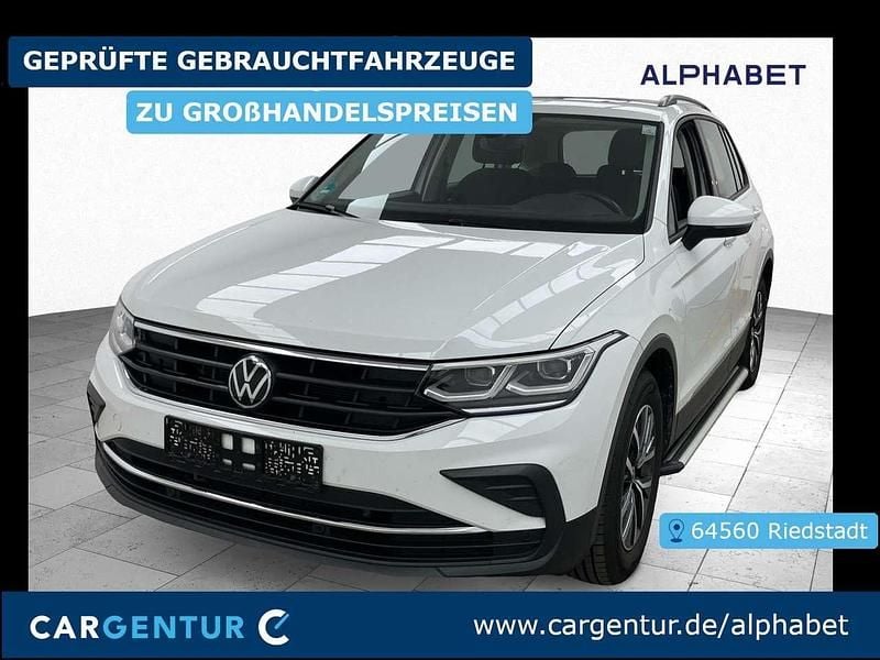 Pure white Gebraucht 2023 VW Tiguan S SUV | 31.190 € (Guter Preis) - Bild 1/2