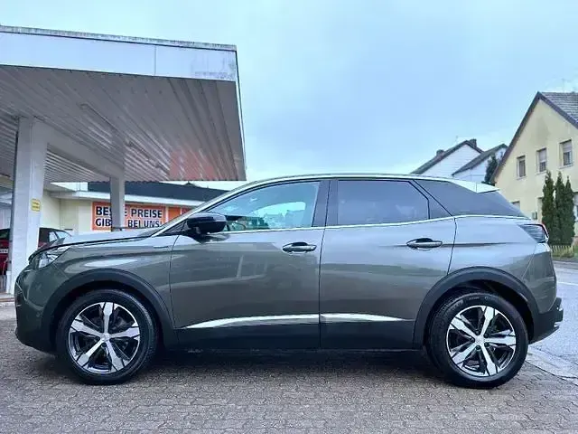 Gebraucht Peugeot 3008 GT-line 181 PS (133 kW) 2020 Grau SUV