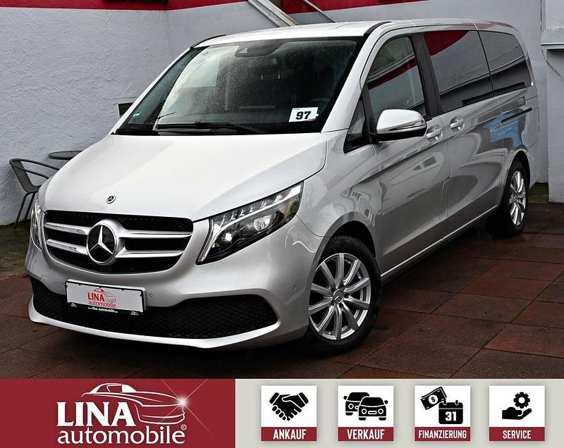 Gebraucht Mercedes V220 Edition 163 PS (119 kW) 2023 Silber Van / Kleinbus
