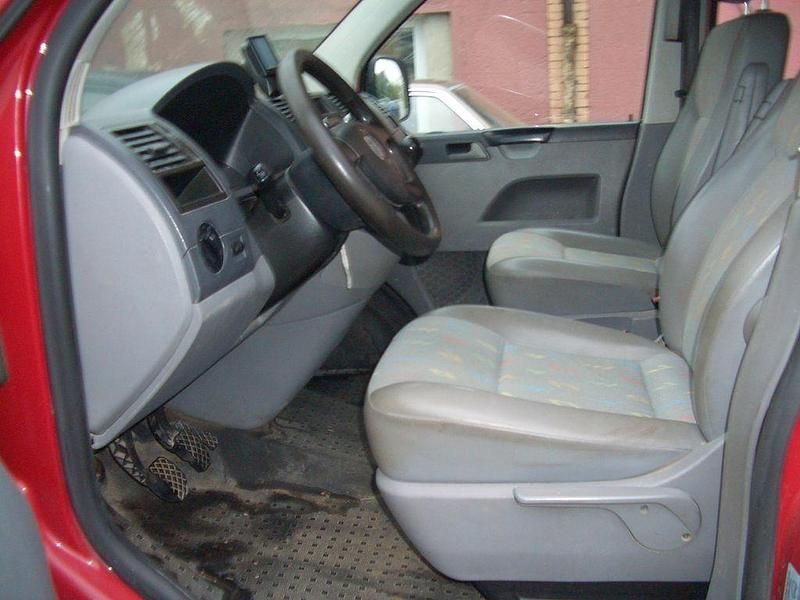 Gebraucht VW Transporter 131 PS (96 kW) 2008 Rot Van