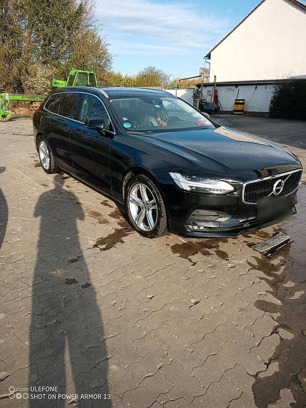 Second-hand Volvo V90 190 CP (139 kW) 2017 Negru Break