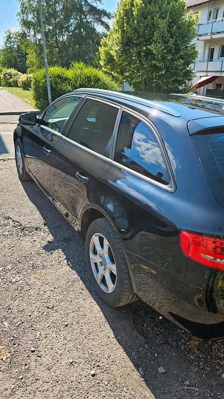 Gebraucht Audi A4 140 PS (102 kW) 2010 Schwarz Kombi