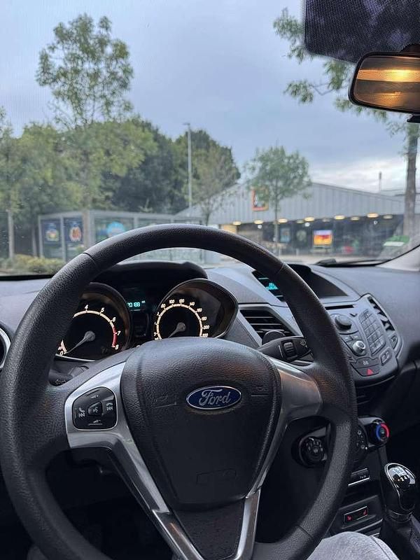 Gebraucht Ford Fiesta SYNC Edition 82 PS (60 kW) 2013 Kleinwagen