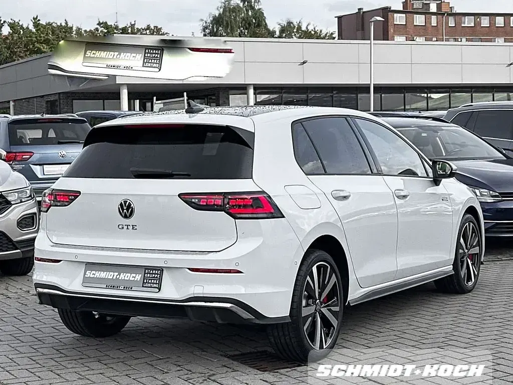 Gebraucht VW Golf VIII GTE 272 PS (200 kW) 2024 Pure white (weiß) Limousine