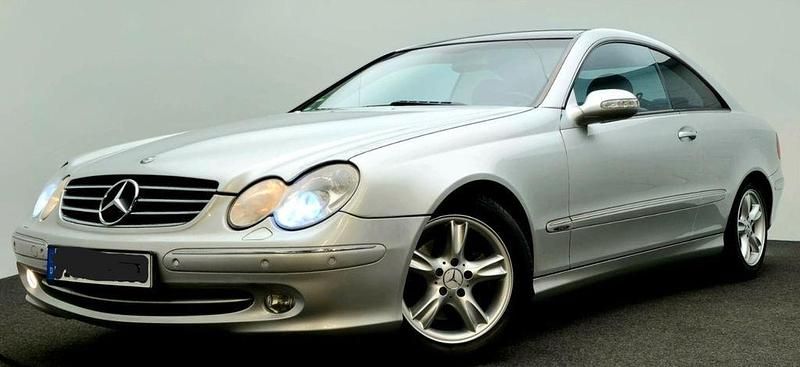 Silber Gebraucht 2005 Mercedes CLK200 Elegance Coupé | 4.699 € (Guter Preis) - Bild 1/4