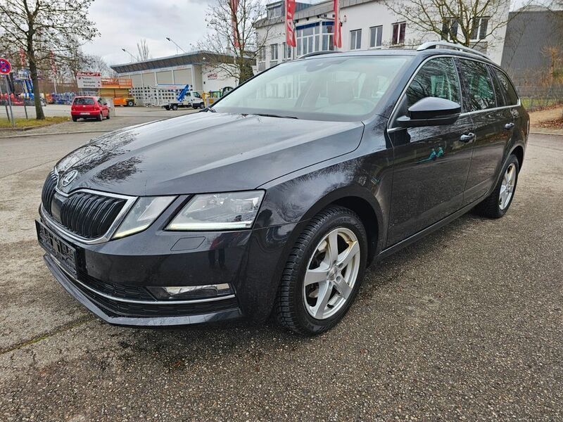 Schwarz Gebraucht 2020 Skoda Octavia Style Kombi | 11.990 € (Guter Preis) - Bild 1/4