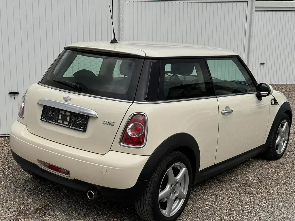 Gebraucht Mini Cooper 98 PS (72 kW) 2012 Weiß Kleinwagen